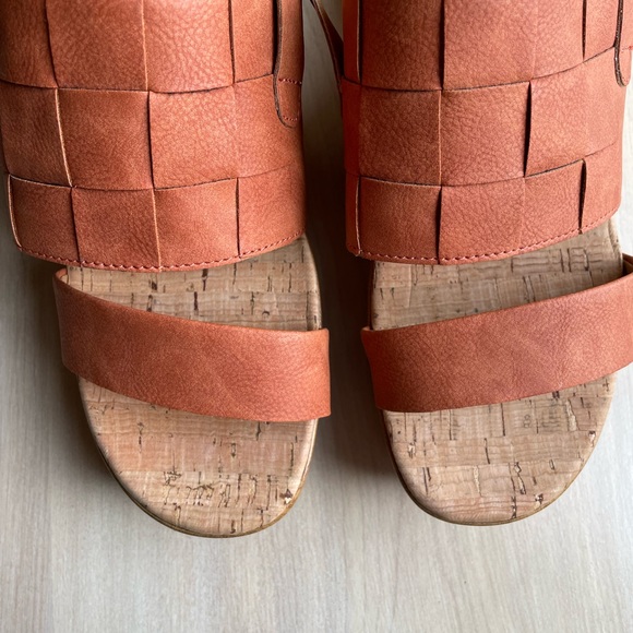 KORKS Womens Size 9 Fraya Sandals Wedge Heel Slingback Faux Leather Burnt Orange - Picture 4 of 11